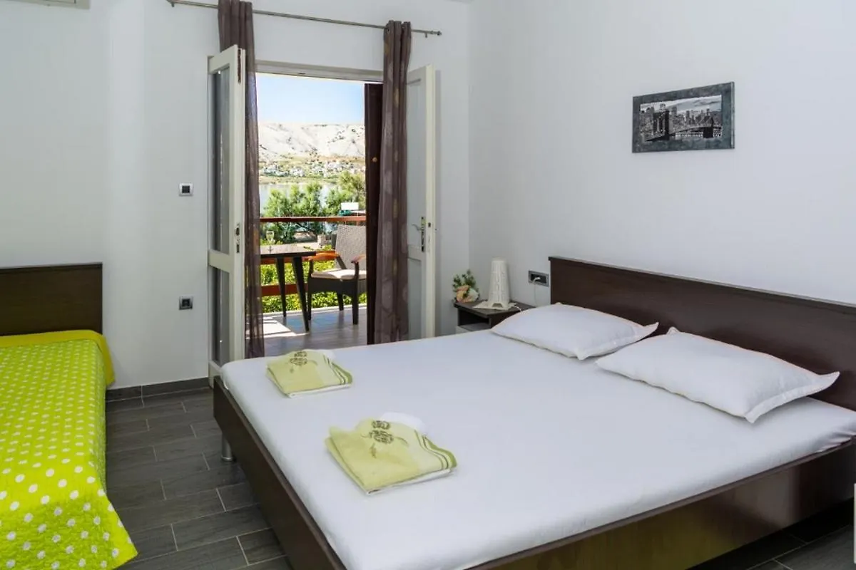 Apartments By The Sea Pag - 20986 Pag Town Croazia