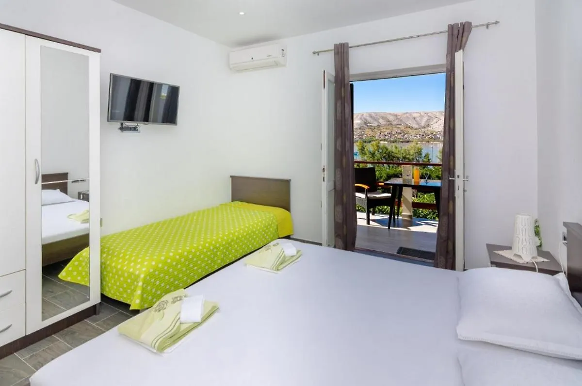 Apartments By The Sea Pag - 20986 Pag Town 0*,  Chorvatsko