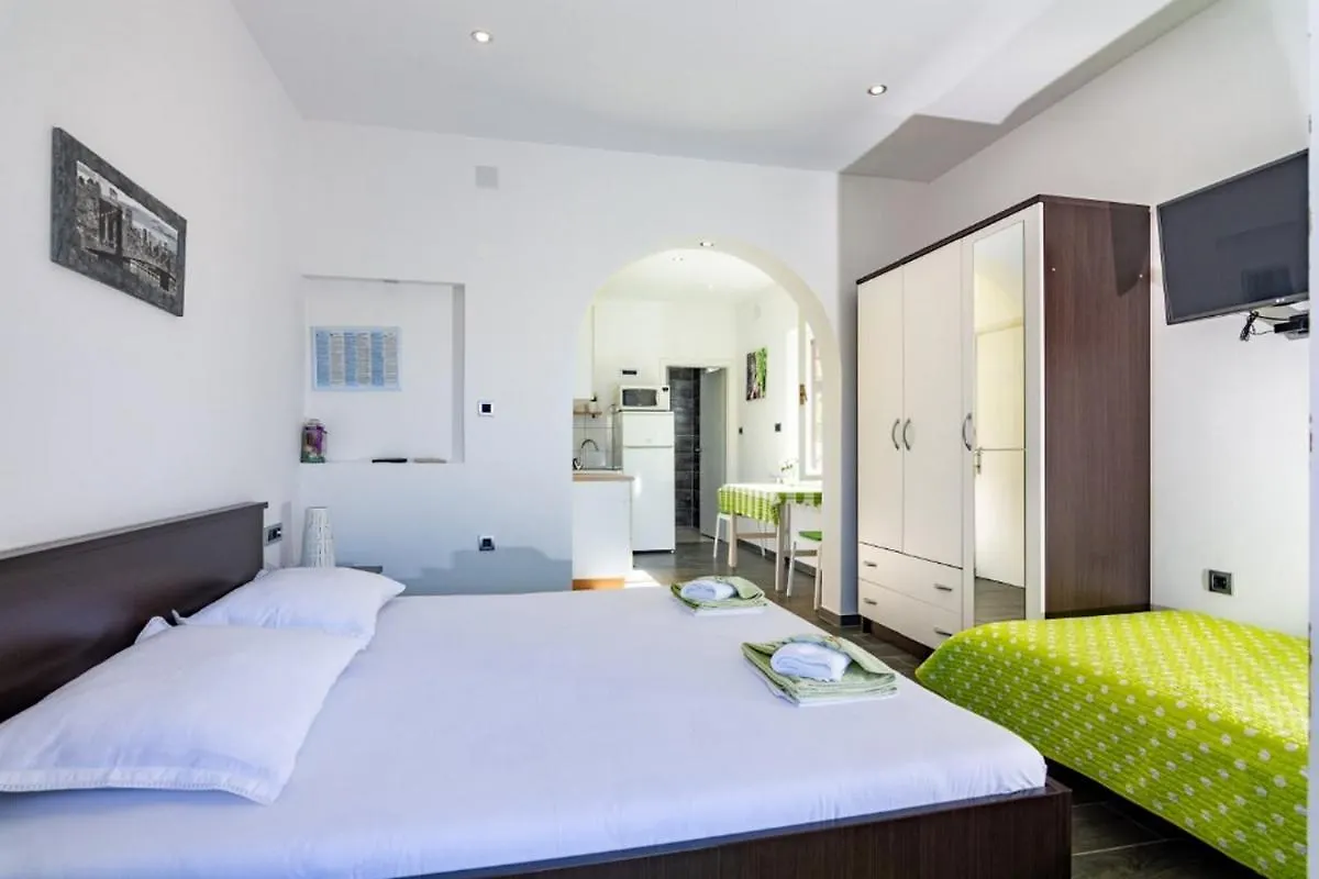 Apartments By The Sea Pag - 20986 Pag Town Chorwacja